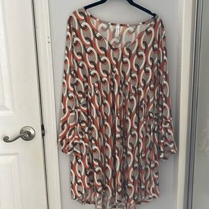 Lightweight dress Size Large. Bell sleeves.